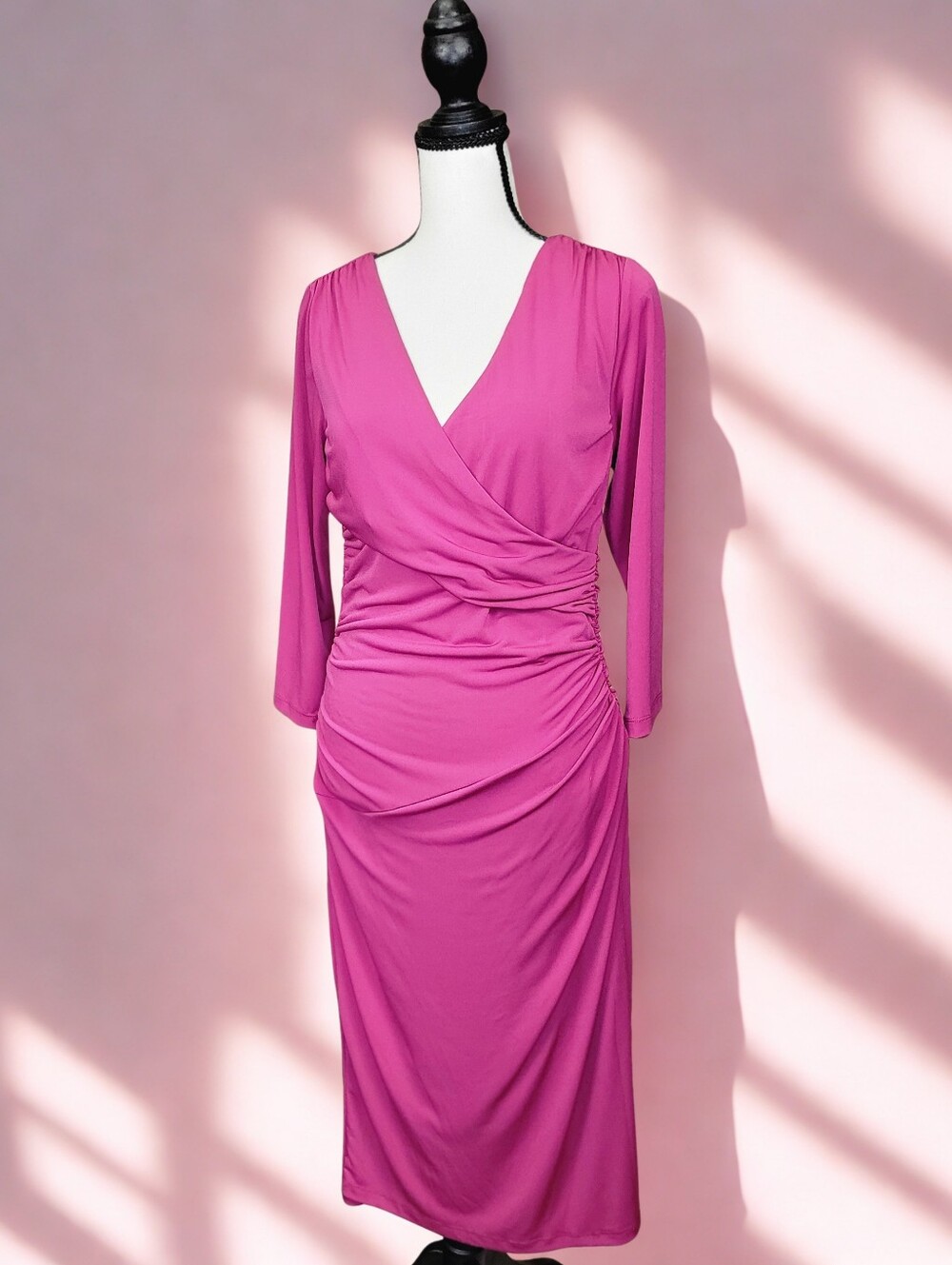 Pink Ruched Wrap Dress V-Neck Size Medium Knee Length 3/4 Sleeve Bodycon